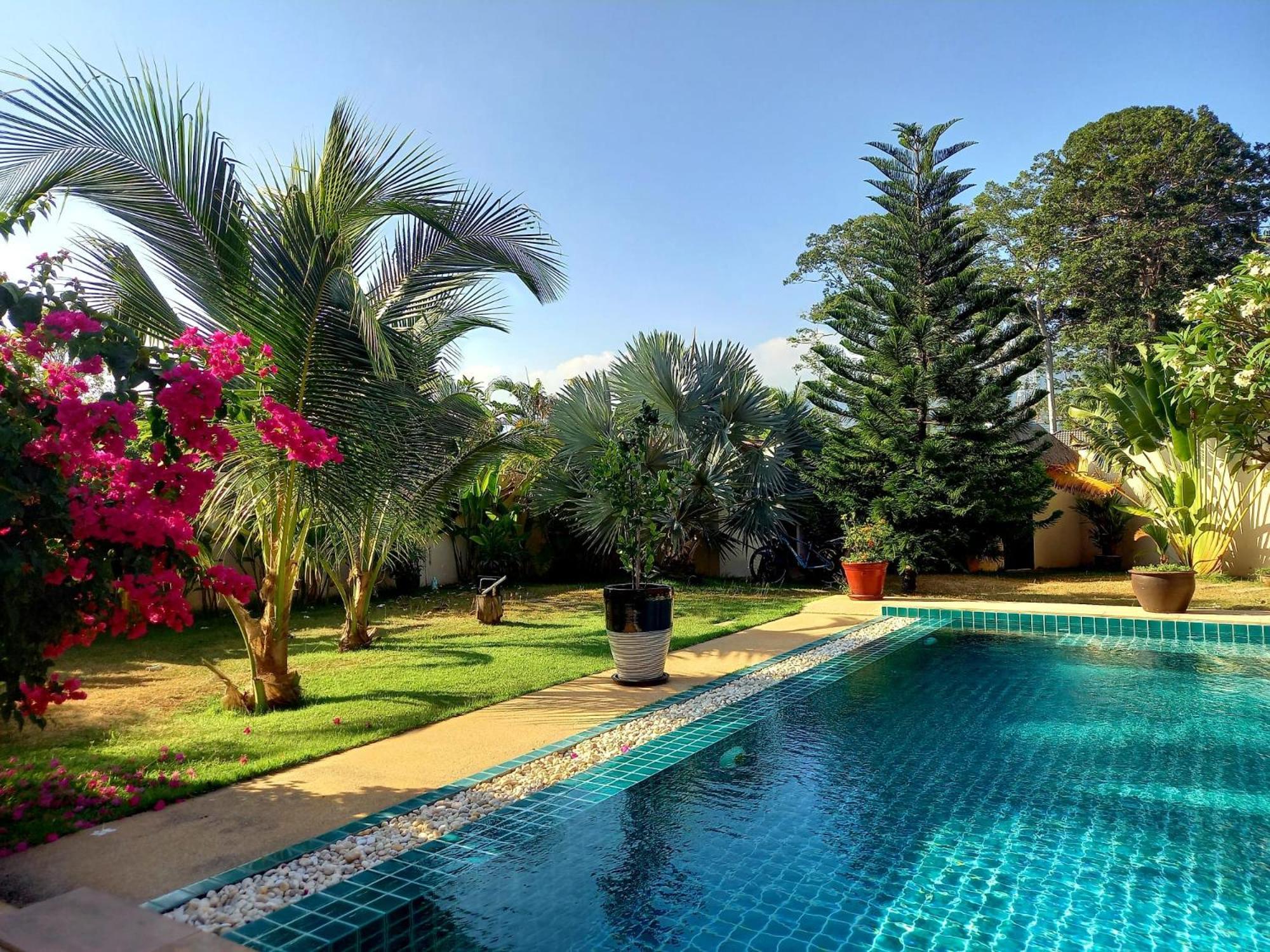 Laura Guest House-Adult Only- Hua Thanon  Екстер'єр фото