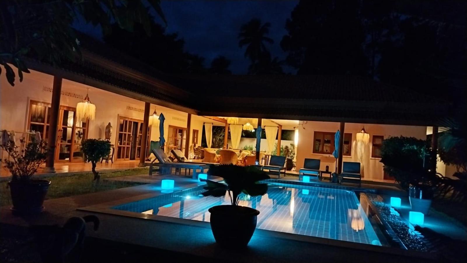 Laura Guest House-Adult Only- Hua Thanon  Екстер'єр фото