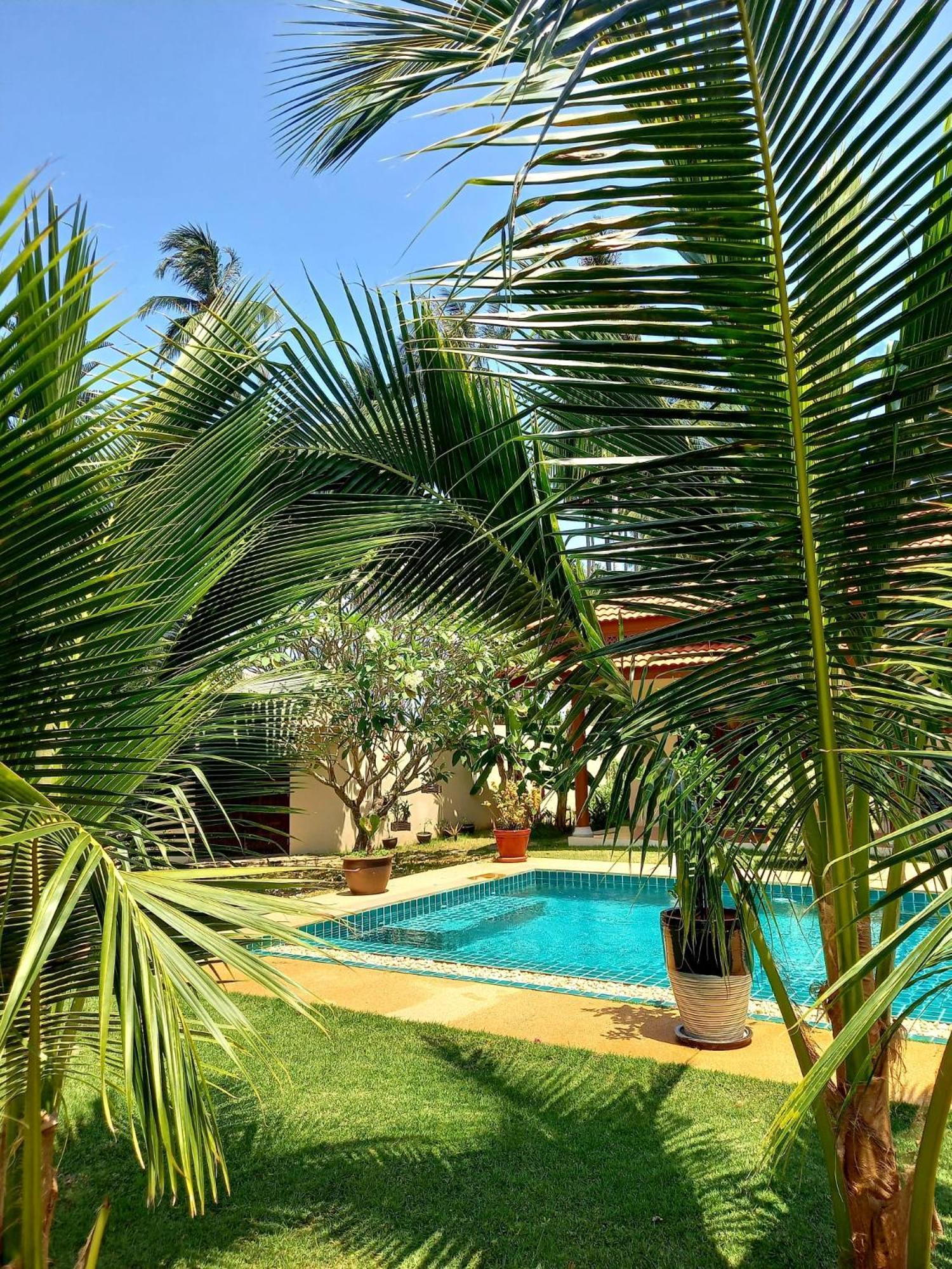 Laura Guest House-Adult Only- Hua Thanon  Екстер'єр фото
