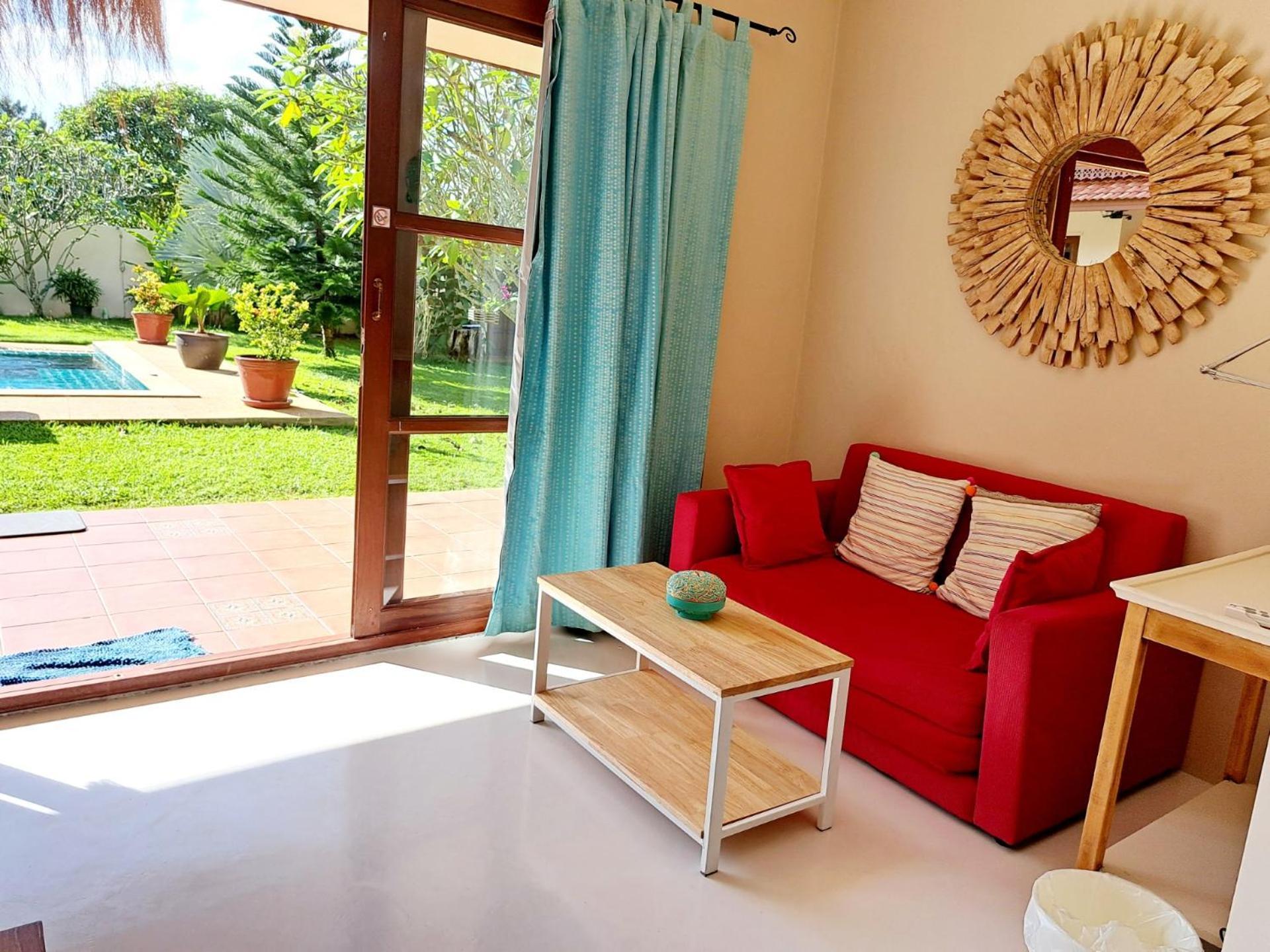 Laura Guest House-Adult Only- Hua Thanon  Екстер'єр фото