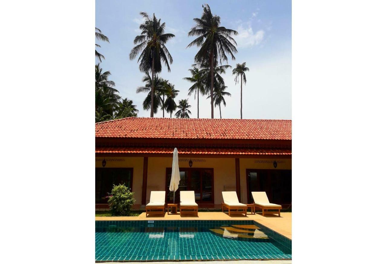 Laura Guest House-Adult Only- Hua Thanon  Екстер'єр фото